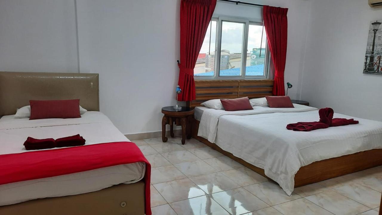Happy Beach Jomtien Guesthouse Exterior photo
